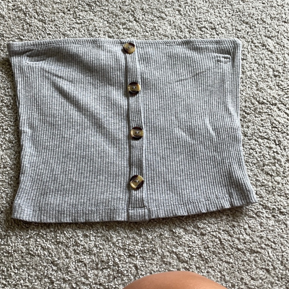 gray tube top
